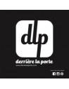Derrière la porte
